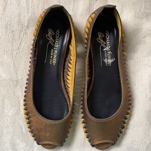 DONALD J. PLINER EDA BRONZE AND MUSTARD HUARACHE MOCCASIN STYLE BALLERINA FLAT‌‌